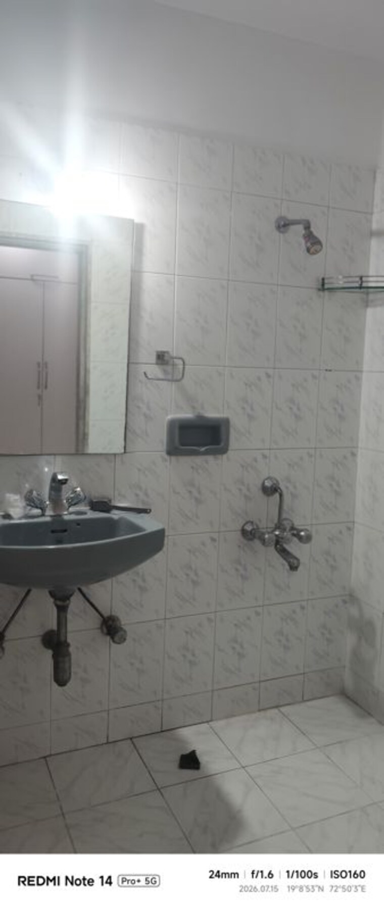 Bathroom, serenity-tower 3 Bedroom 1500 Sq.Ft. Apartment In Andheri West Mumbai 10543771