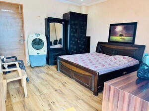 Bedroom in 1 RK Builder Floor at Sector 23 – for Rent