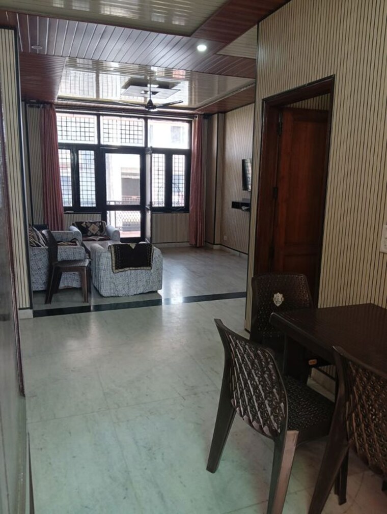 Living Room, sector 21 2 Bedroom 2400 Sq.Ft. Builder Floor In Sector 21 Gurgaon 10543819