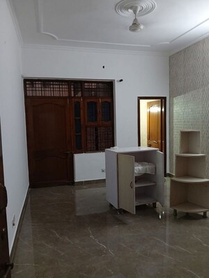 2 BHK Builder Floor For Rent in Ansal Plaza Sector-23, Sector 23