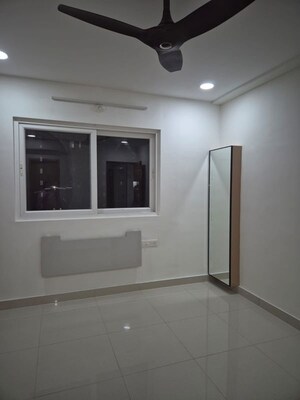 Room in 3 BHK Apartment at INDIS Viva City, Kondapur – for Rent