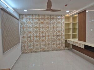 Room in 3 BHK Apartment at INDIS Viva City, Kondapur – for Rent