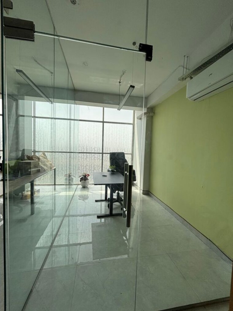 Kitchen, sector 16 Commercial Office Space 2500 Sq.Ft. In Sector 16 Noida 10543789