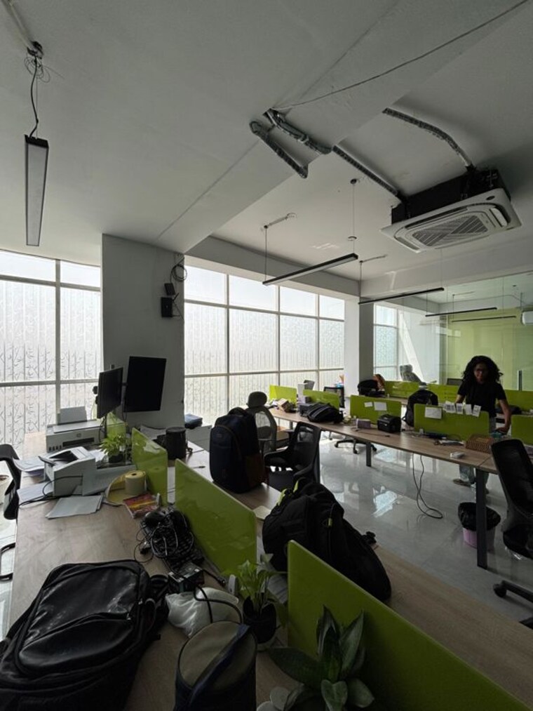 Team Area, sector 16 Commercial Office Space 2500 Sq.Ft. In Sector 16 Noida 10543789