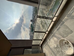 Balcony in 4 BHK Apartment at Shalimar One World Belvedere Court 3, Gomti Nagar – for Rent
