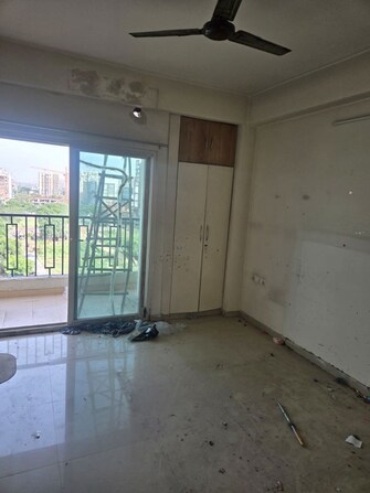 2 BHK 980 Sq.Ft. Apartment in Proview Officer City