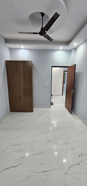Room in 3 BHK Villa at Sector 16 Greater Noida – for Rent