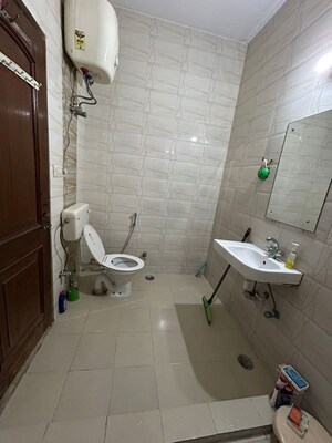 Bathroom in 2 BHK Builder Floor at Sector 23 – for Rent