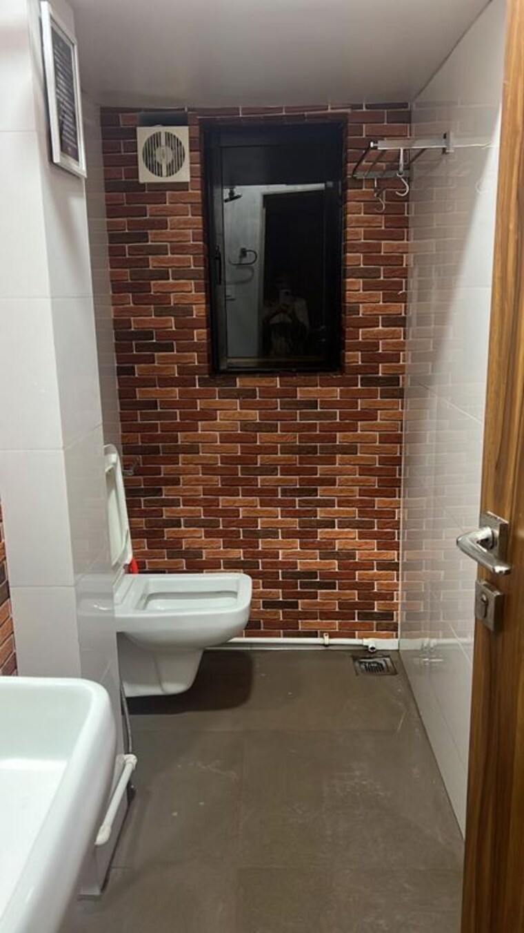 Bathroom, shams-palace 2 Bedroom 1100 Sq.Ft. Apartment In Bandra West Mumbai 10543916