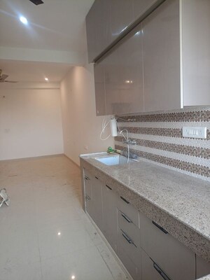 Bathroom in 2 BHK Builder Floor at Sector 23 – for Rent