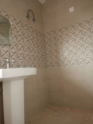 Room in 2 BHK Builder Floor at Sector 23 – for Rent