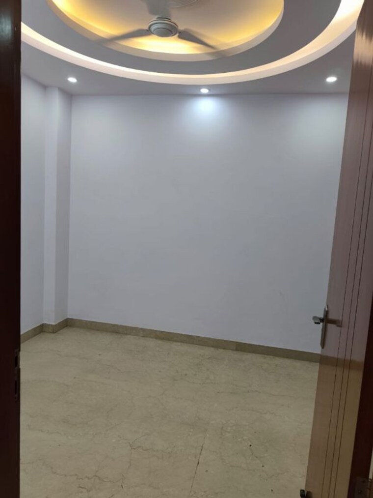 Room, gautam nagar 3 Bedroom 1350 Sq.Ft. Builder Floor In Gautam Nagar Delhi 10543949