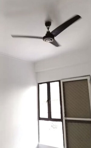 Room in 2.5 BHK Apartment at SG Impressions 58, Raj Nagar Extension – for Sale