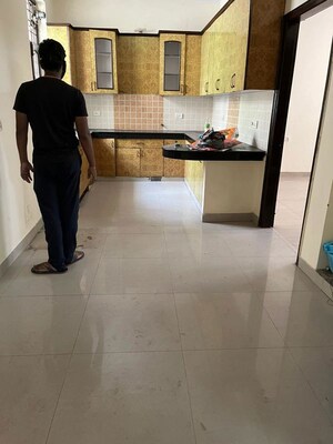 Kitchen in 2 BHK Builder Floor at Sector 32 – for Rent