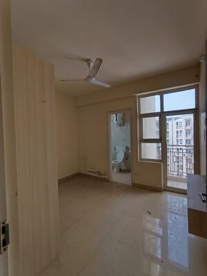 Room in 2 BHK Apartment at Shree Vardhman Mantra, Sector 67 – for Rent