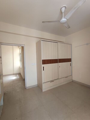 2 BHK Apartment For Rent in Shree Vardhman Mantra, Sector 67