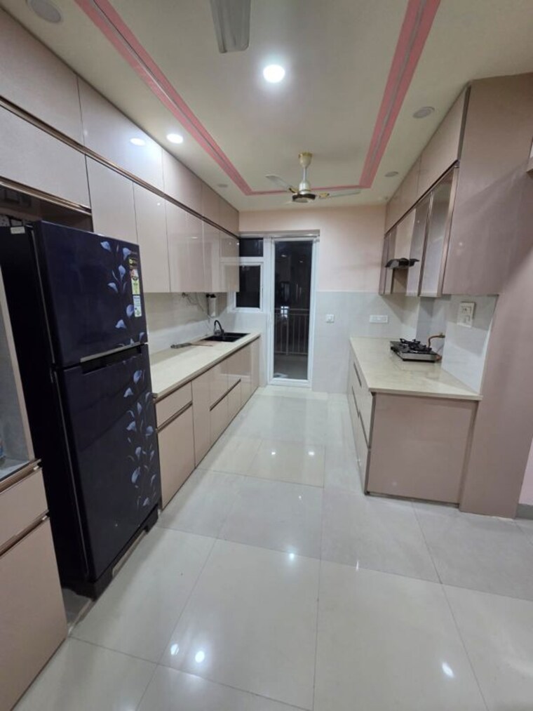 Kitchen, emaar-gurgaon-greens 3 Bedroom 1890 Sq.Ft. Apartment In Sector 102 Gurgaon 10543985