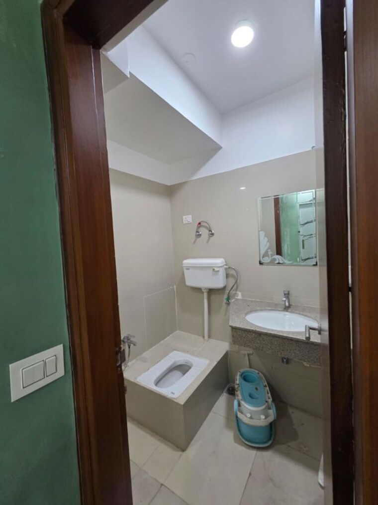 Bathroom, emaar-gurgaon-greens 3 Bedroom 1890 Sq.Ft. Apartment In Sector 102 Gurgaon 10543985