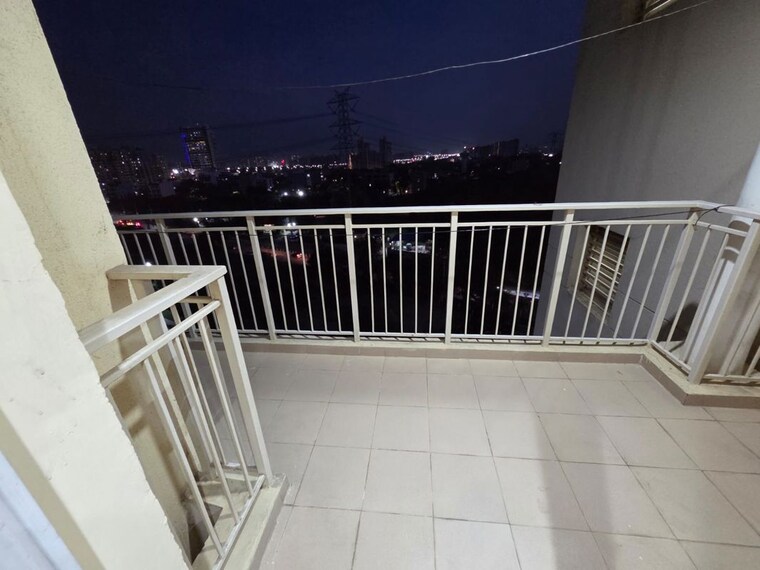 Balcony, emaar-gurgaon-greens 3 Bedroom 1890 Sq.Ft. Apartment In Sector 102 Gurgaon 10543985