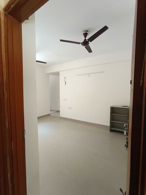 Room in 2 BHK Apartment at Shree Vardhman Mantra, Sector 67 – for Rent