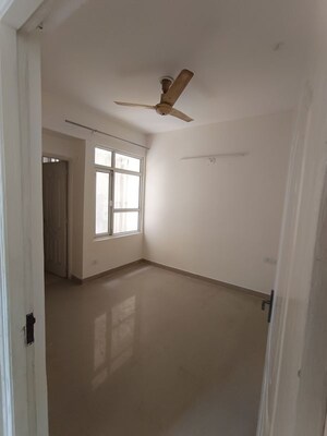 Room in 2 BHK Apartment at Shree Vardhman Mantra, Sector 67 – for Rent