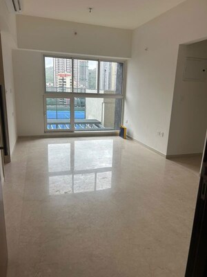 Room in 2 BHK Apartment at L And T Rejuve 360, Mulund West – for Sale