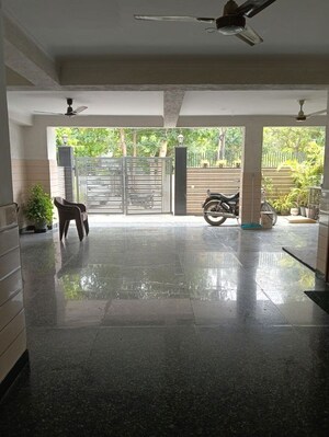 Parking in 1 BHK Builder Floor at Sector 23 – for Rent