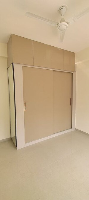 Room in 3 BHK Apartment at ROF Aalayas, Sector 102 – for Sale
