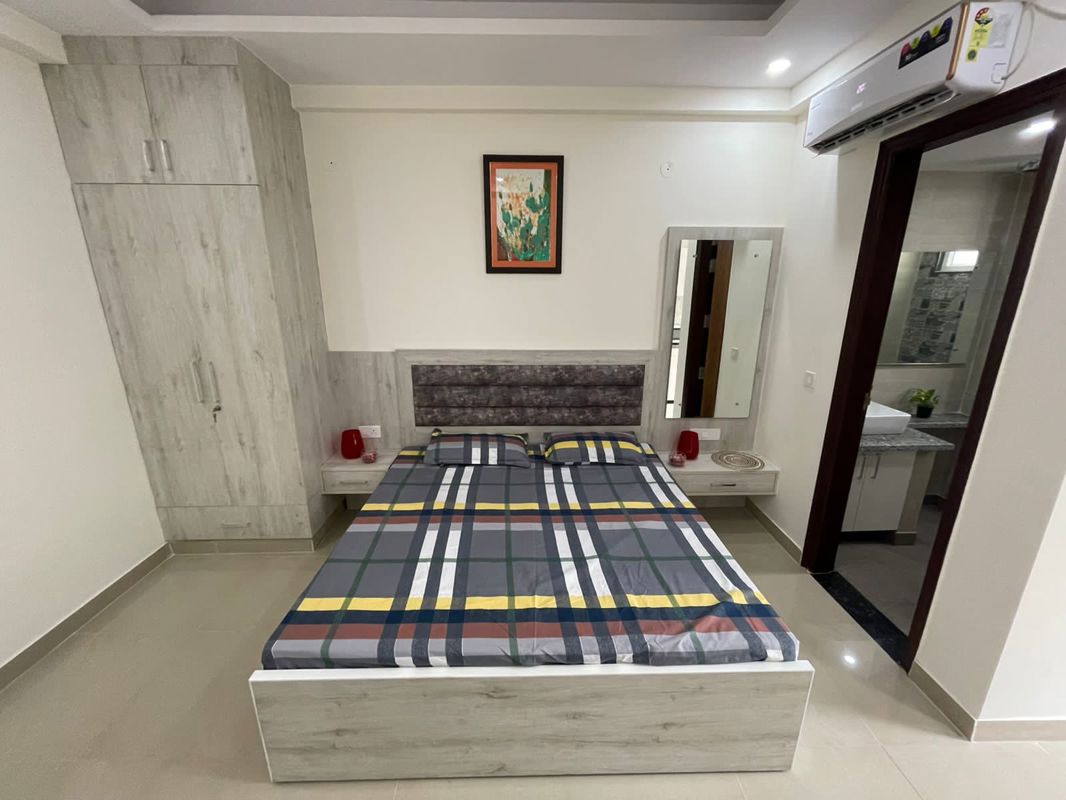 Living Room in Studio Builder Floor at Sector 38 – for Rent