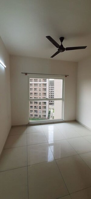 Room in 2 BHK Apartment at Prestige Finsbury Park Hyde, Bagaluru – for Rent