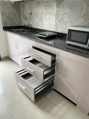 Furnished Amenities in Studio Builder Floor at Sector 46 – for Rent
