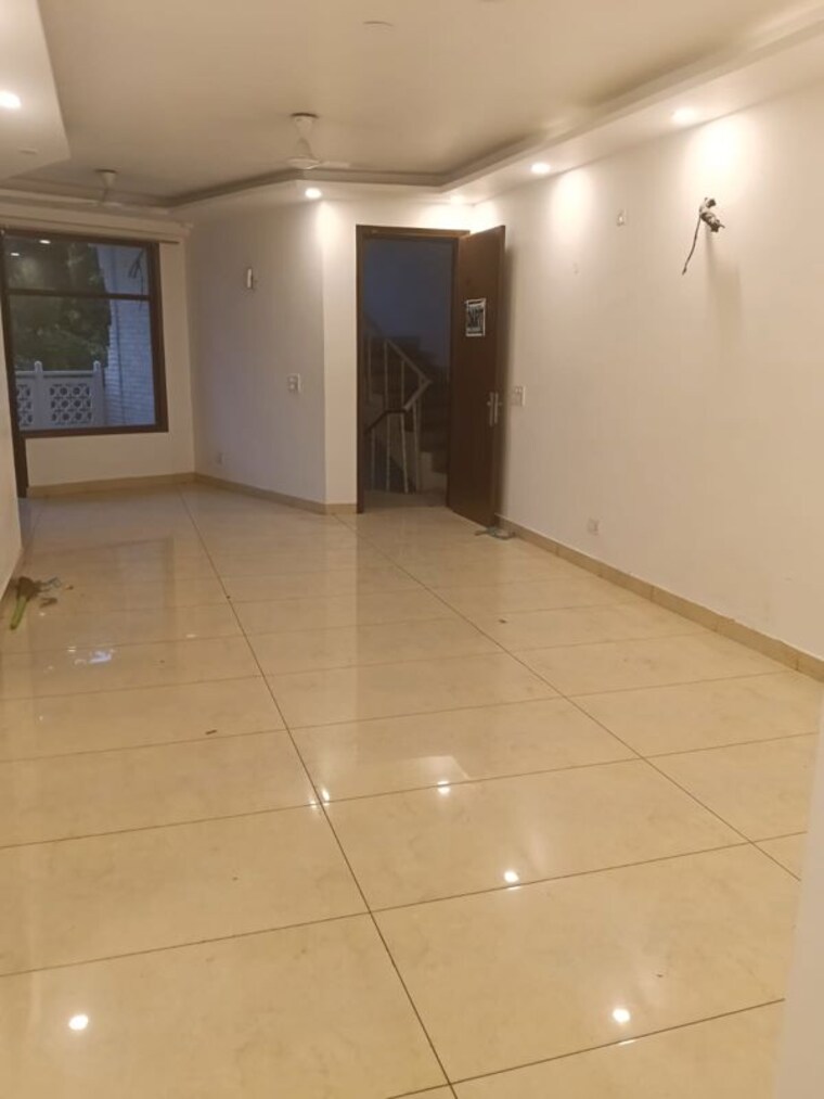 Room, malviya nagar 3 Bedroom 1800 Sq.Ft. Builder Floor In Malviya Nagar Delhi 10544096