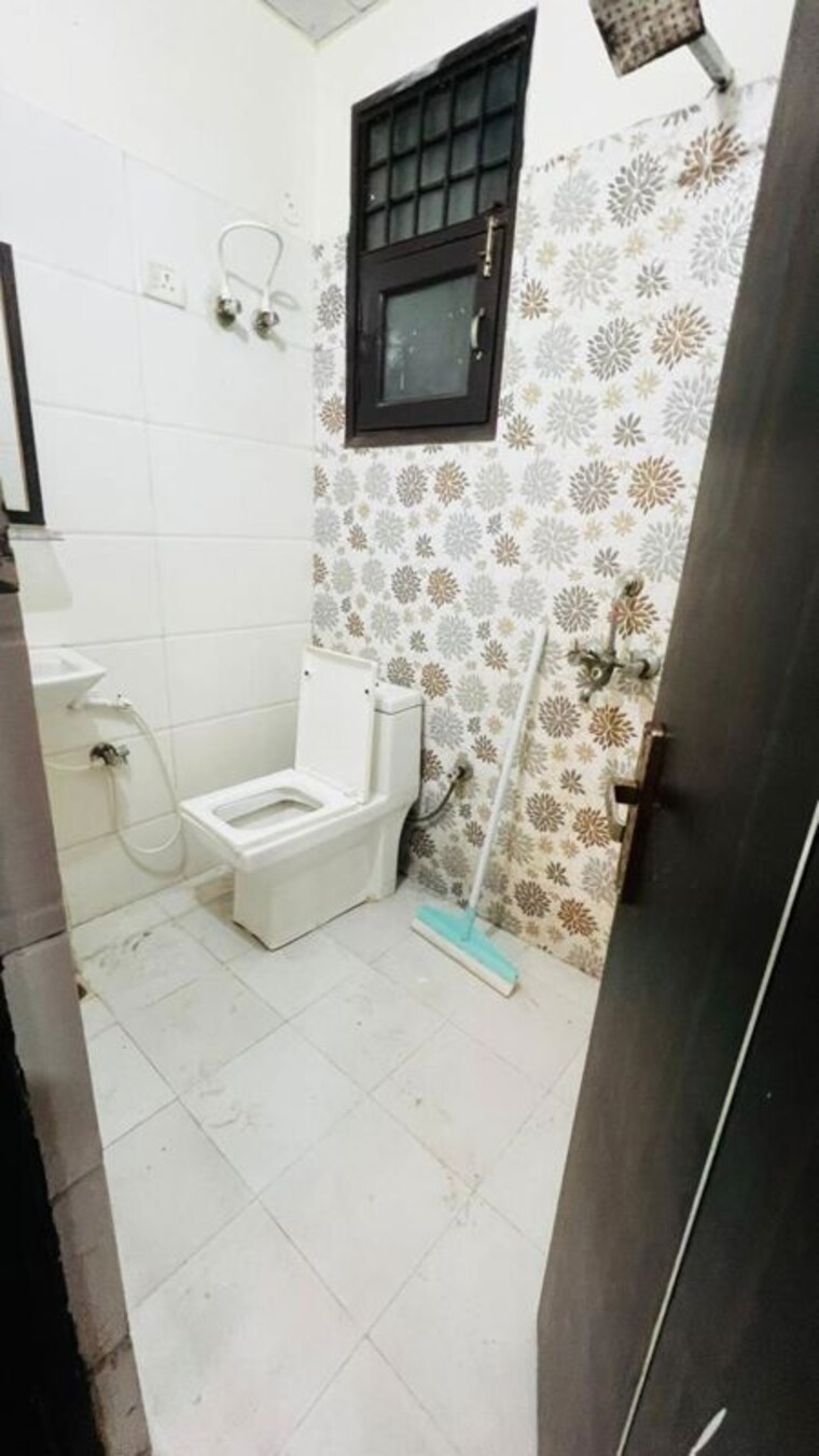 Bathroom, shyama-apartments-noida 1 RK 300 Sq.Ft. Builder Floor In Sector 49 Noida 10544103