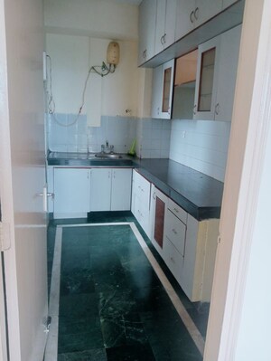 Kitchen in 2 BHK Apartment at DLF Regency Park I, Dlf Phase iv – for Rent