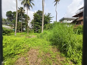 Plot Area in  Land at Kadavanthra – for Sale