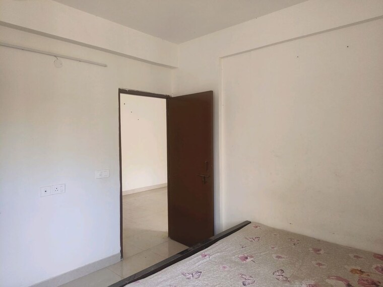 Room, signature-global-orchard-avenue 2 Bedroom 680 Sq.Ft. Apartment In Sector 93 Gurgaon 10544138