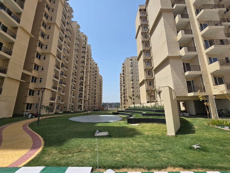 Exterior View, signature-global-orchard-avenue 2 Bedroom 680 Sq.Ft. Apartment In Sector 93 Gurgaon 10544138
