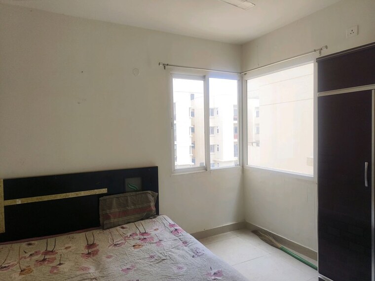 Room, signature-global-orchard-avenue 2 Bedroom 680 Sq.Ft. Apartment In Sector 93 Gurgaon 10544138