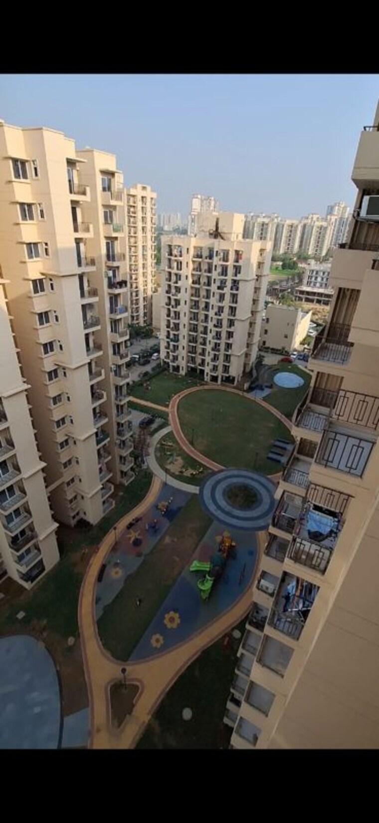 Team Area, signature-global-orchard-avenue 2 Bedroom 680 Sq.Ft. Apartment In Sector 93 Gurgaon 10544138