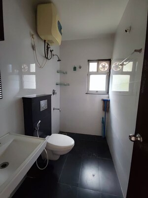 Team Area in 2 BHK Apartment at Bren Paddington, Sarjapur Road – for Sale