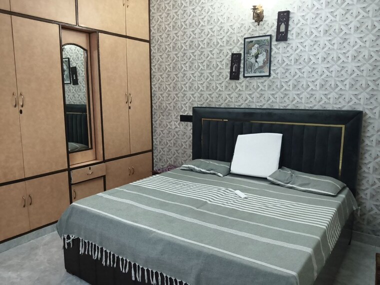 Bedroom, sector 13 4 Bedroom 2600 Sq.Ft. Independent House In Sector 13 Gurgaon 10544164