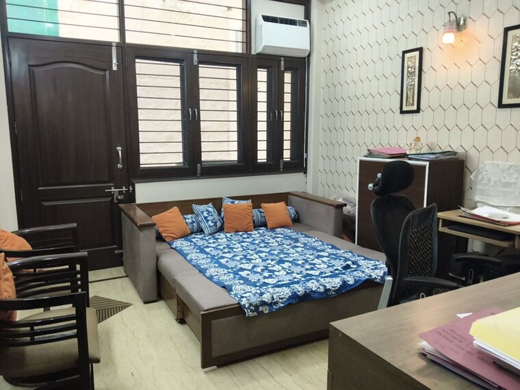 Bedroom, sector 13 4 Bedroom 2600 Sq.Ft. Independent House In Sector 13 Gurgaon 10544164