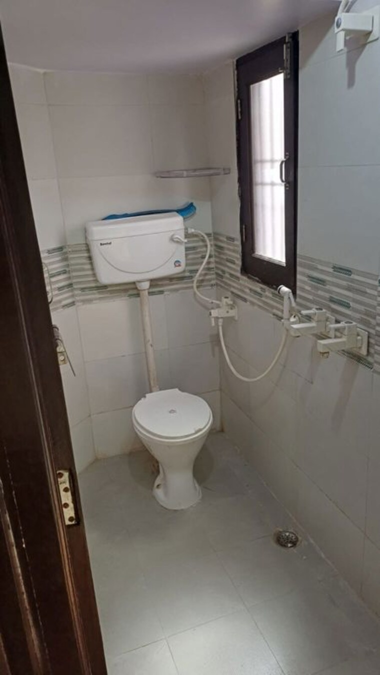 Bathroom, damodar-complex 1 RK 300 Sq.Ft. Apartment In Sector 37 Noida 10544163