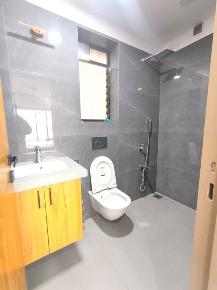 Bathroom, abrol-vastu-park 2.5 Bedroom 950 Sq.Ft. Apartment In Malad West Mumbai 10544162