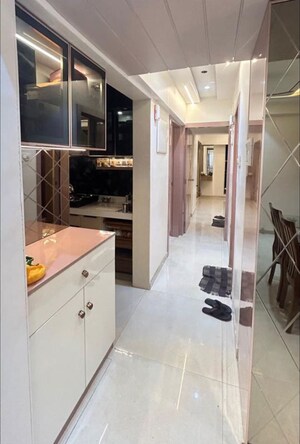 Team Area in 2 BHK Apartment at Hiranandani Estate, Ghodbunder Road – for Rent