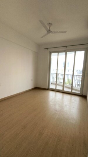 Room in 4 BHK Builder Floor at Sector 22 – for Rent