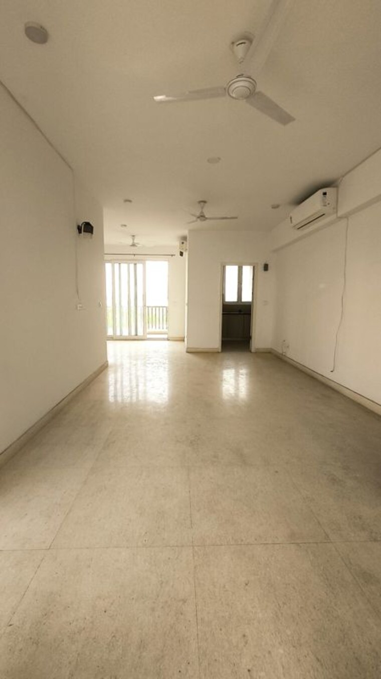 Room, sector 22 4 Bedroom 2200 Sq.Ft. Builder Floor In Sector 22 Gurgaon 10544205