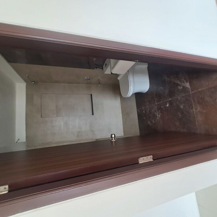 Bathroom, one-indiabulls-thane-1 3.5 Bedroom 1205 Sq.Ft. Apartment In Pokhran Road No One Thane 10544230