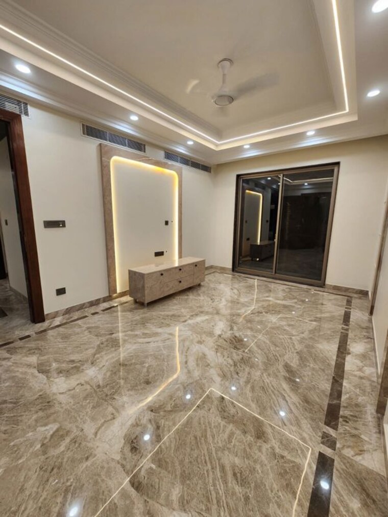 Room, dlf phase ii 4 Bedroom 300 Sq.Yd. Builder Floor In Dlf Phase ii Gurgaon 10544289