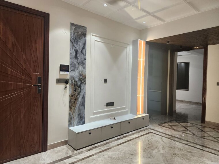 undefined, dlf phase ii 4 Bedroom 300 Sq.Yd. Builder Floor In Dlf Phase ii Gurgaon 10544289